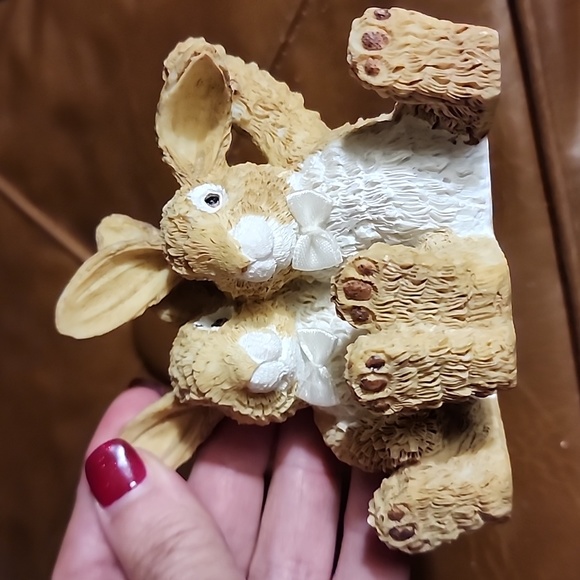 EASTER BUNNY 🐰  FIGURINE - Picture 2 of 4